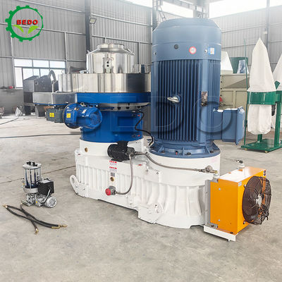 5000kg 重量 0.15kw ギアポンプと PLC制御木材ペレットミール