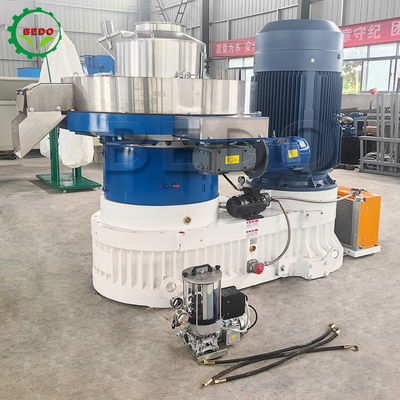 132KW Stainless Steel Wood Pellet Machine With 3KW Truncator And 0.25KW Oil Pump