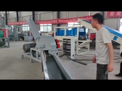 6pcs 刃 37KW メインパワー 4m フィードコンベヤーを持つ電動木材切断機